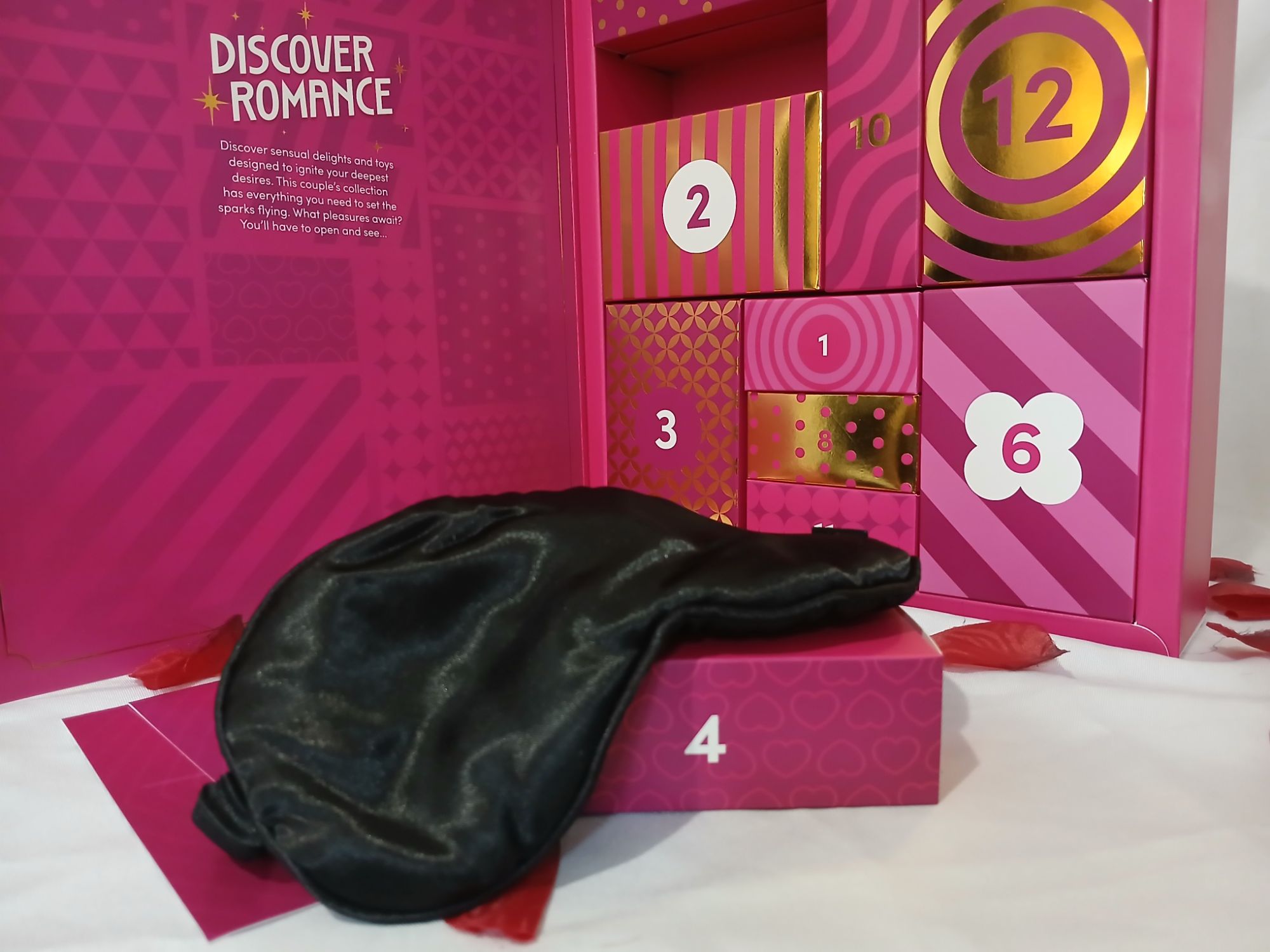 Our Sex Toy Kinkmas Countdown: Day Four — Lovehoney Satin Blindfold Review